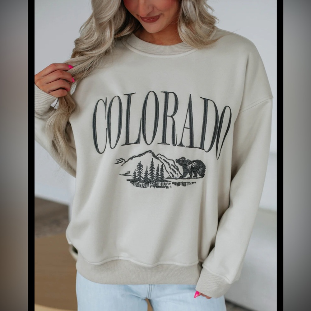 Crewneck sweatshirt